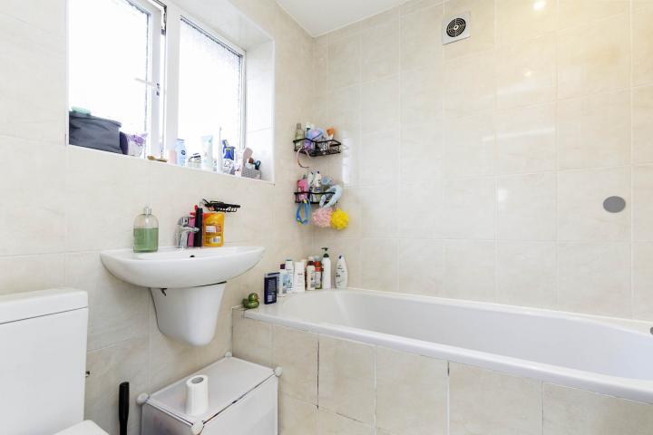 			3 Bedroom, 2 bath, 1 reception Semi-Detached House			 Cheviot Gardens, Golders Green